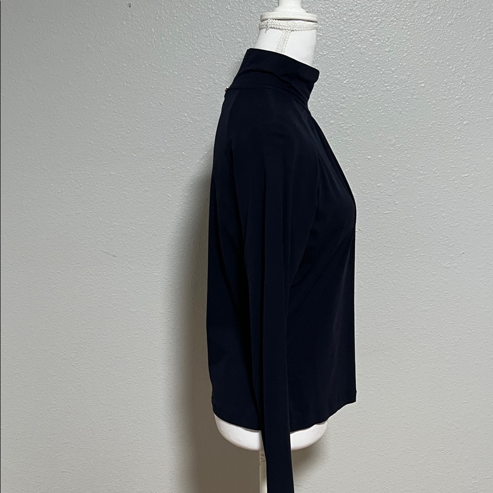 St. John Sport Blouse – Size Small - Picture 7 of 8